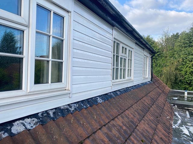 images/fascia-soffit/slider/fascia-soffit-cleaning-4-kireth-ai.jpeg